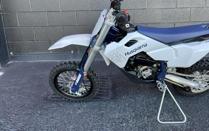 2027 Husqvarna® EE5