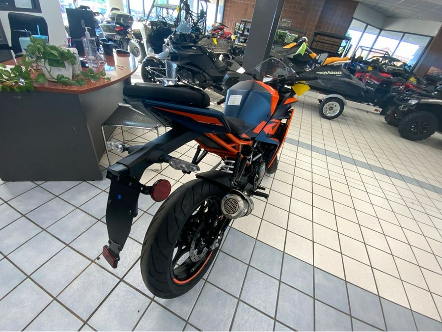 2023 KTM RC 390