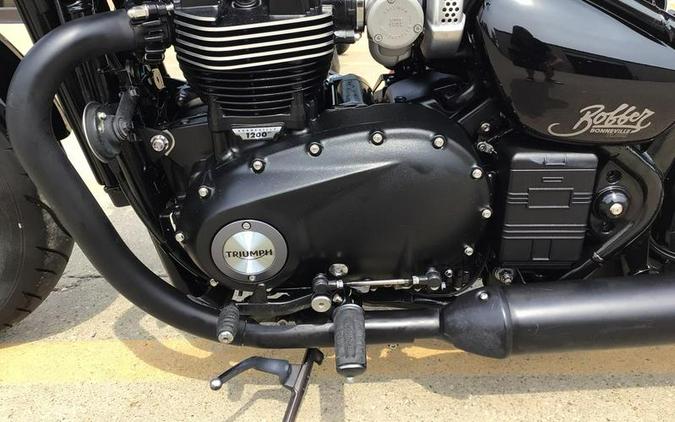 2018 Triumph Bonneville Bobber Black Jet Black