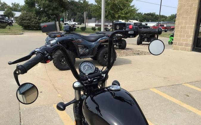 2018 Triumph Bonneville Bobber Black Jet Black