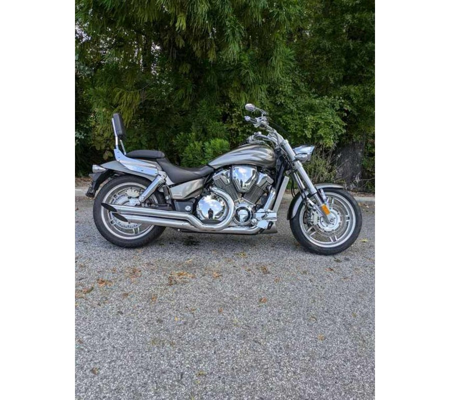 2005 Honda VTX™ 1800F Spec 1