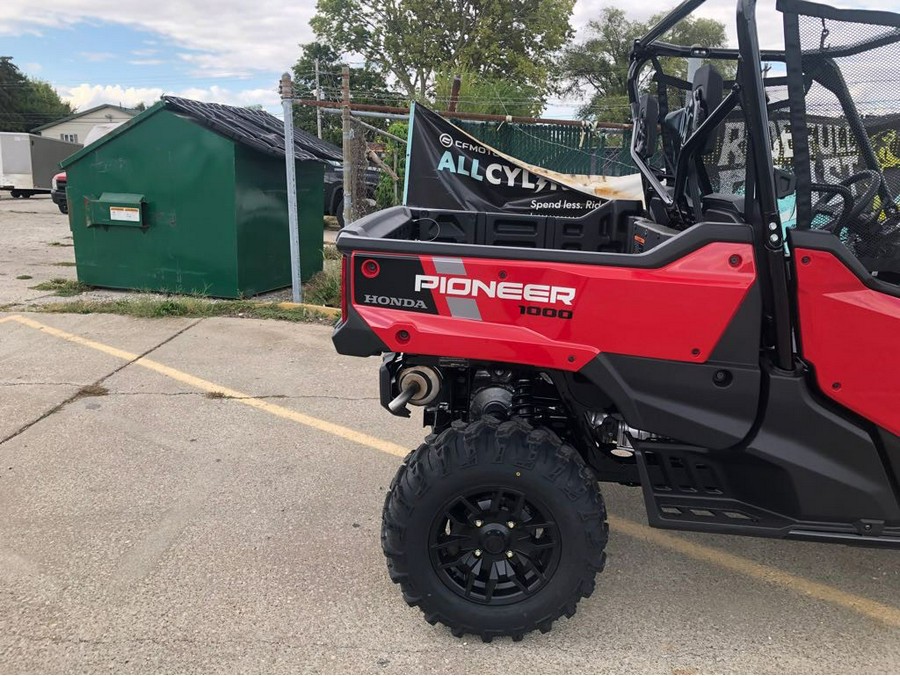 2025 Honda PIONEER 1000 DELUXE