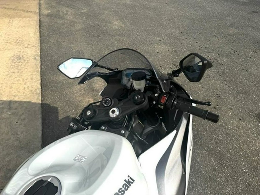 2025 Kawasaki Ninja ZX-6R ABS