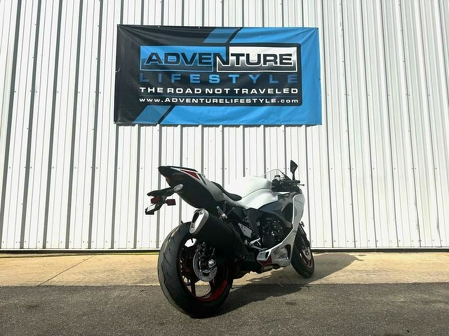 2025 Kawasaki Ninja ZX-6R ABS