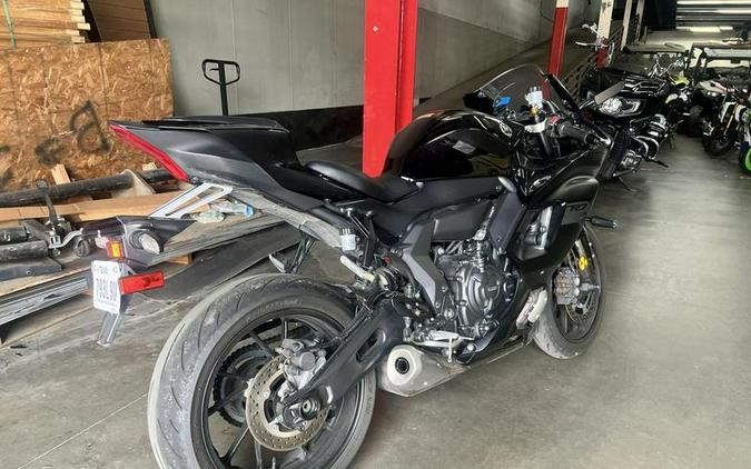 2025 Yamaha YZF-R7