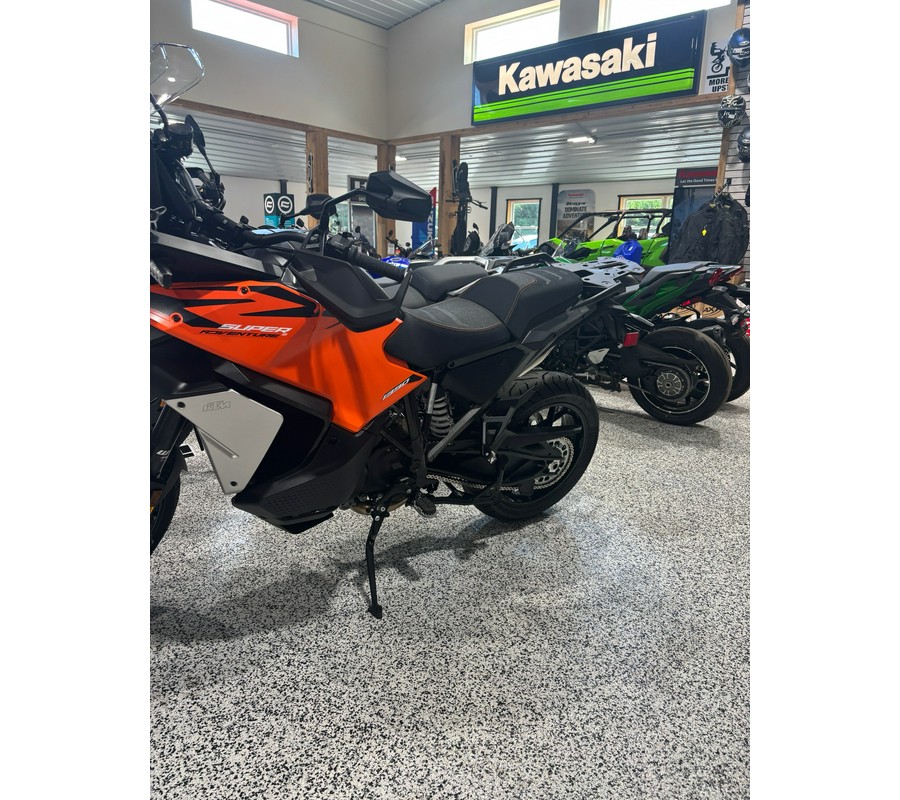 2027 KTM Super Adventure 1390 S EVO