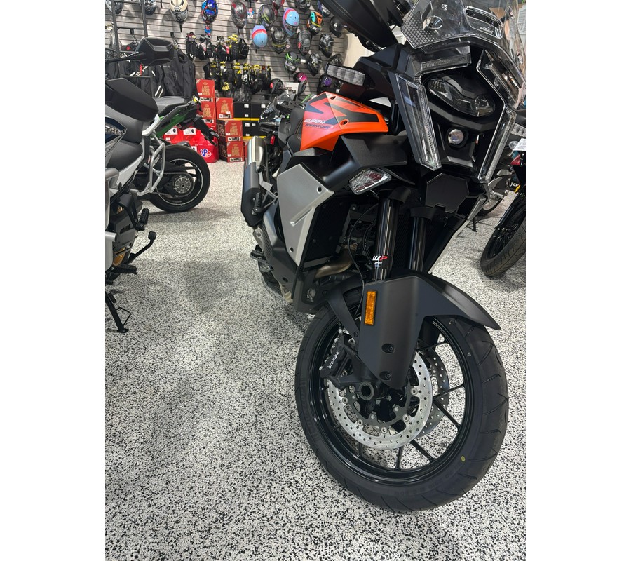 2027 KTM Super Adventure 1390 S EVO