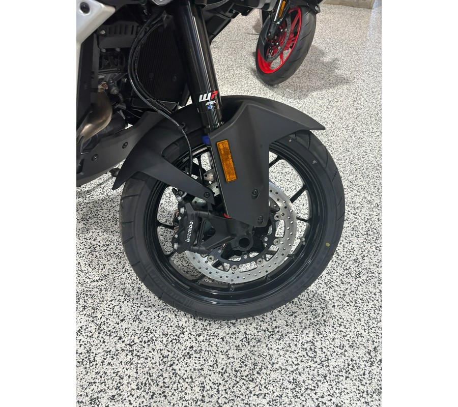 2027 KTM Super Adventure 1390 S EVO