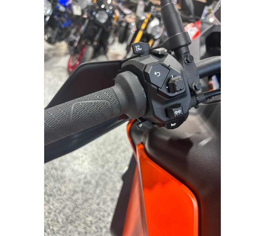 2027 KTM Super Adventure 1390 S EVO