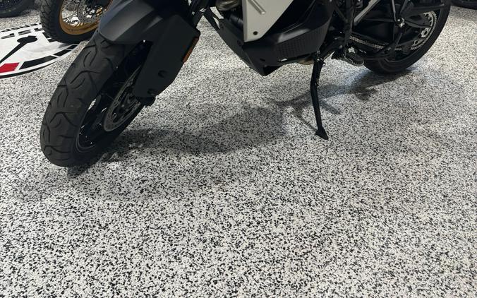 2027 KTM Super Adventure 1390 S EVO