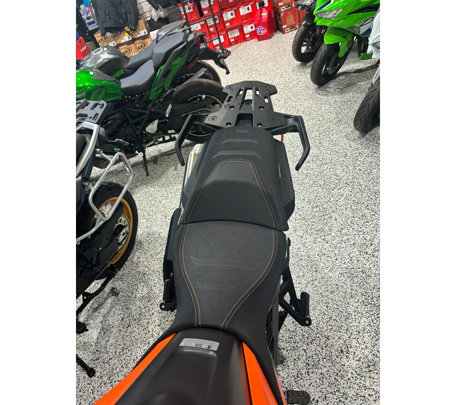 2027 KTM Super Adventure 1390 S EVO