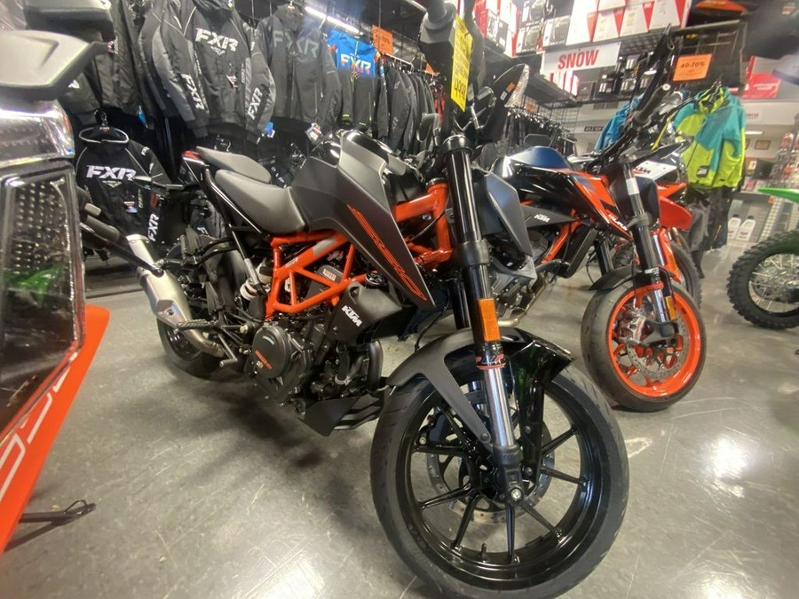 2023 KTM 390 Duke