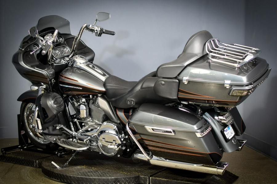 2016 Harley-Davidson CVO Road Glide Ultra