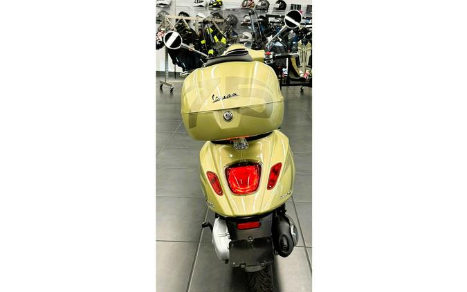 2021 Vespa Primavera 150 75th