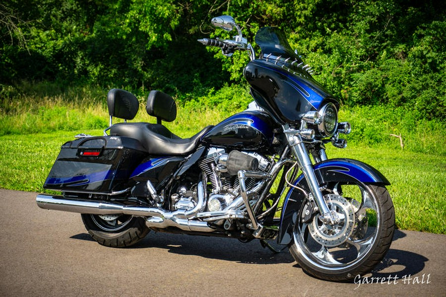 2009 Harley-Davidson® FLHX - Street Glide®