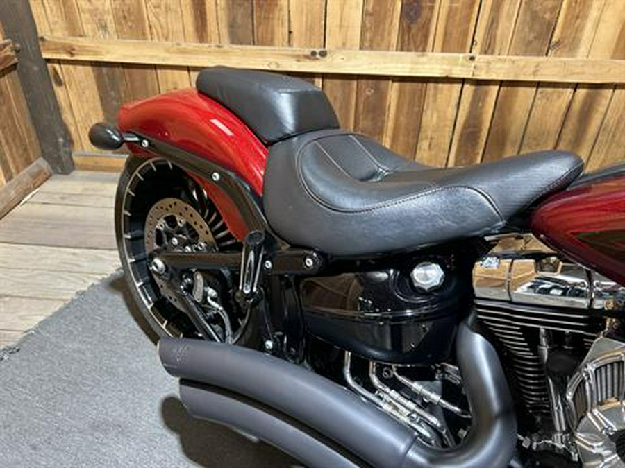 2017 Harley-Davidson Breakout®