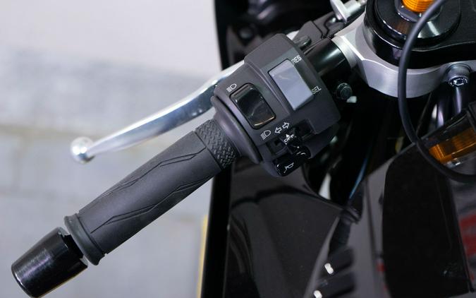 2025 Yamaha YZF-R7