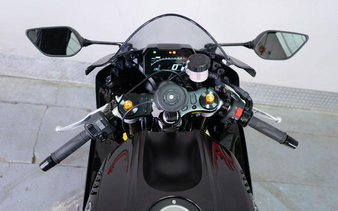 2025 Yamaha YZF-R7