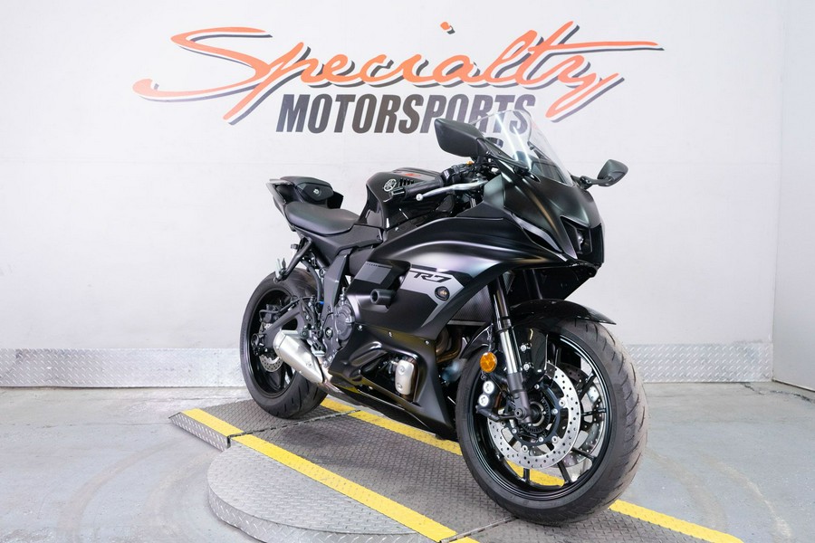 2025 Yamaha YZF-R7