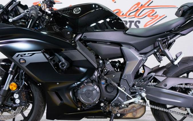 2025 Yamaha YZF-R7