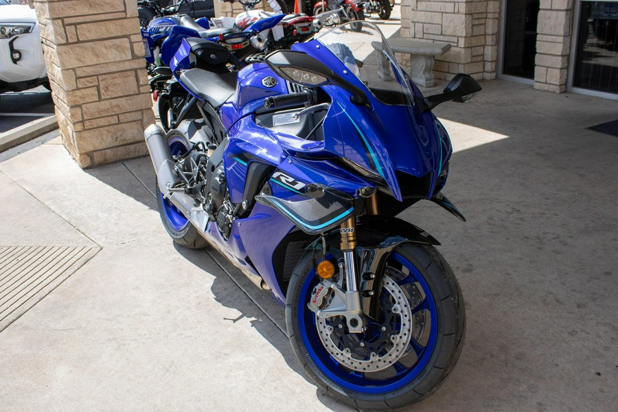 2026 YAMAHA YZF-R1