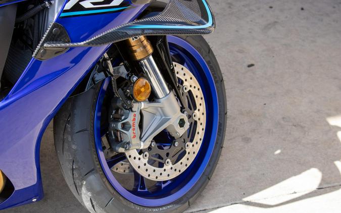 2026 YAMAHA YZF-R1