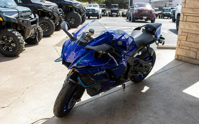 2026 YAMAHA YZF-R1