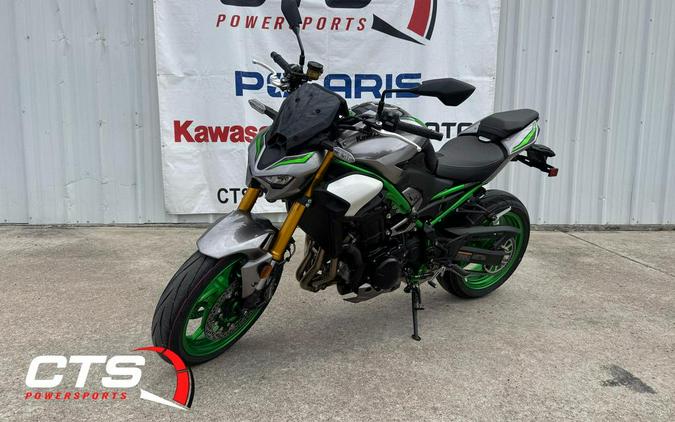 2025 Kawasaki Z900 SE ABS