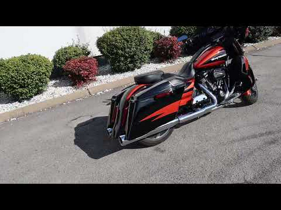 2017 Harley-Davidson CVO™ Street Glide®
