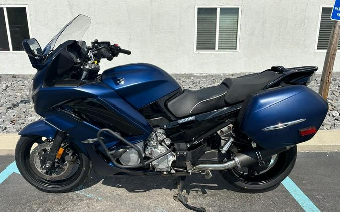 2018 Yamaha FJR1300ES™