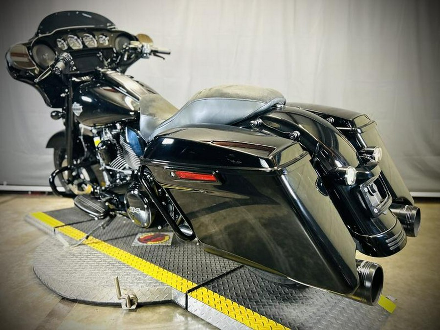 2022 Harley-Davidson® FLHXS - Street Glide® Special