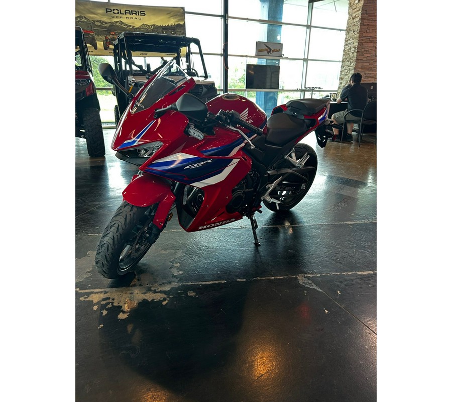 2024 Honda CBR500R ABS