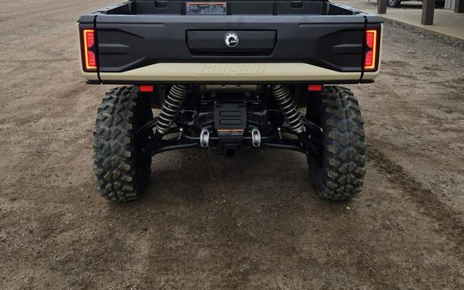 2026 Can-Am® Defender MAX Limited HD11 Desert Tan & Carbon Black