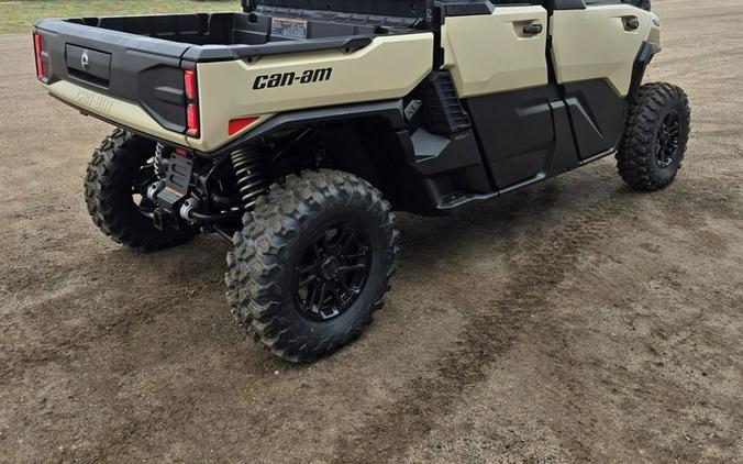 2026 Can-Am® Defender MAX Limited HD11 Desert Tan & Carbon Black
