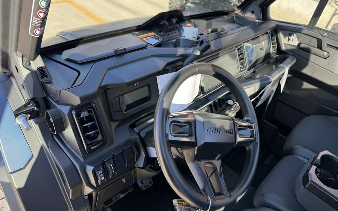 2026 Can-Am Defender XT CAB HD11