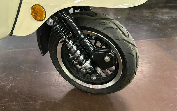 2021 Genuine Scooter Royal Alloy Grand Tourer 150