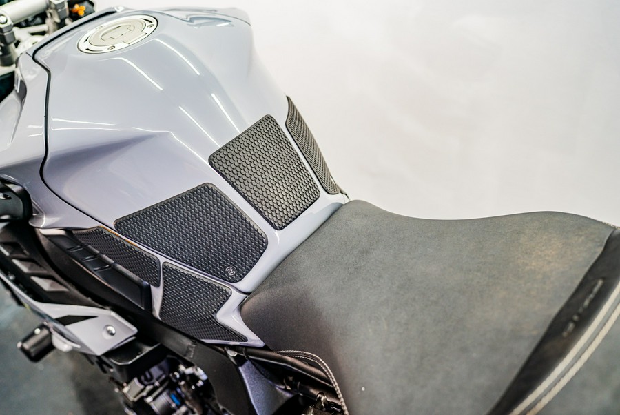 2017 Yamaha Motor Corp., USA FZ-10