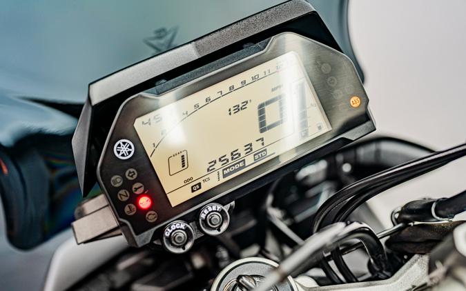 2017 Yamaha Motor Corp., USA FZ-10