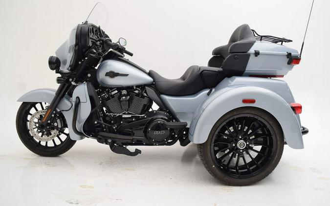 2025 Harley-Davidson FLHTCUTG - Tri Glide Ultra