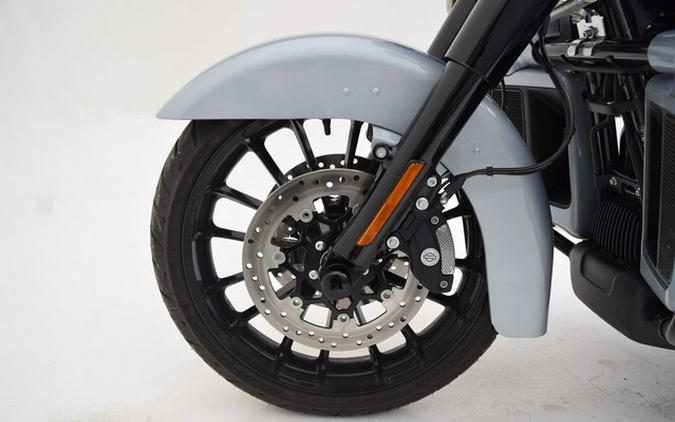 2025 Harley-Davidson FLHTCUTG - Tri Glide Ultra