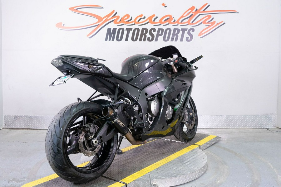 2011 Kawasaki Ninja® ZX™-10R