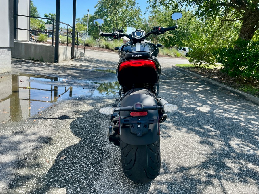 2025 Triumph Rocket 3 Storm R