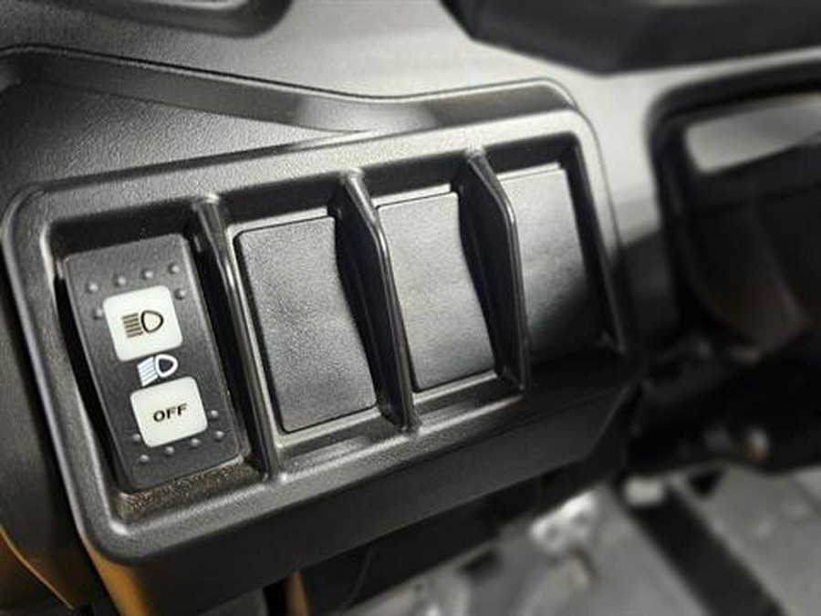 2026 Can-Am Defender MAX DPS HD9