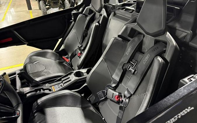2026 Can-Am® Maverick X3 X rs Turbo RR Triple Black_4.5 in