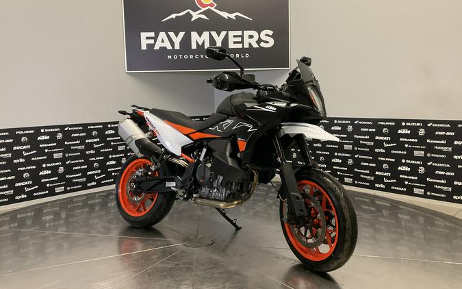 2024 KTM 890 SUPERMOTO T - 15662U