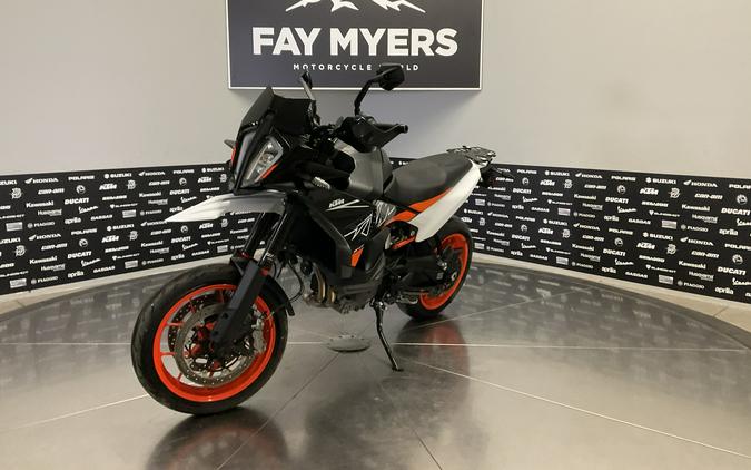 2024 KTM 890 SUPERMOTO T - 15662U