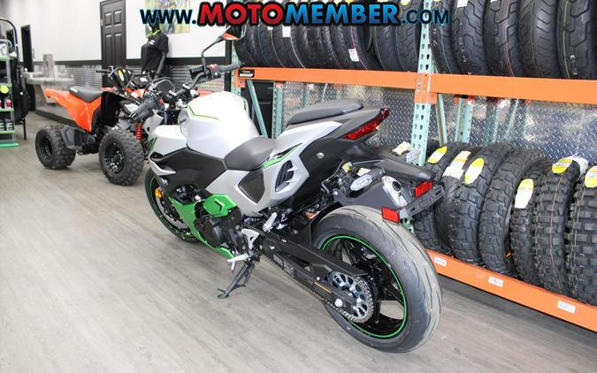 2024 Kawasaki Z7 Hybrid ABS