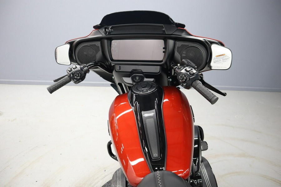 2025 Harley-Davidson Street Glide FLHX