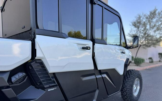 2026 Can-Am® Defender MAX Limited HD11