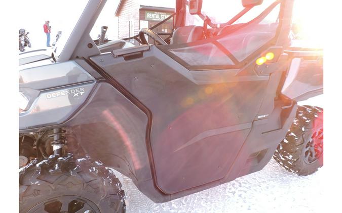 2023 Can-Am Defender XT HD9